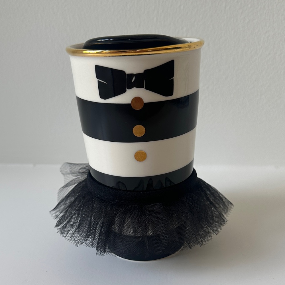 Starbucks Alice and Olivia ceramic tumbler
